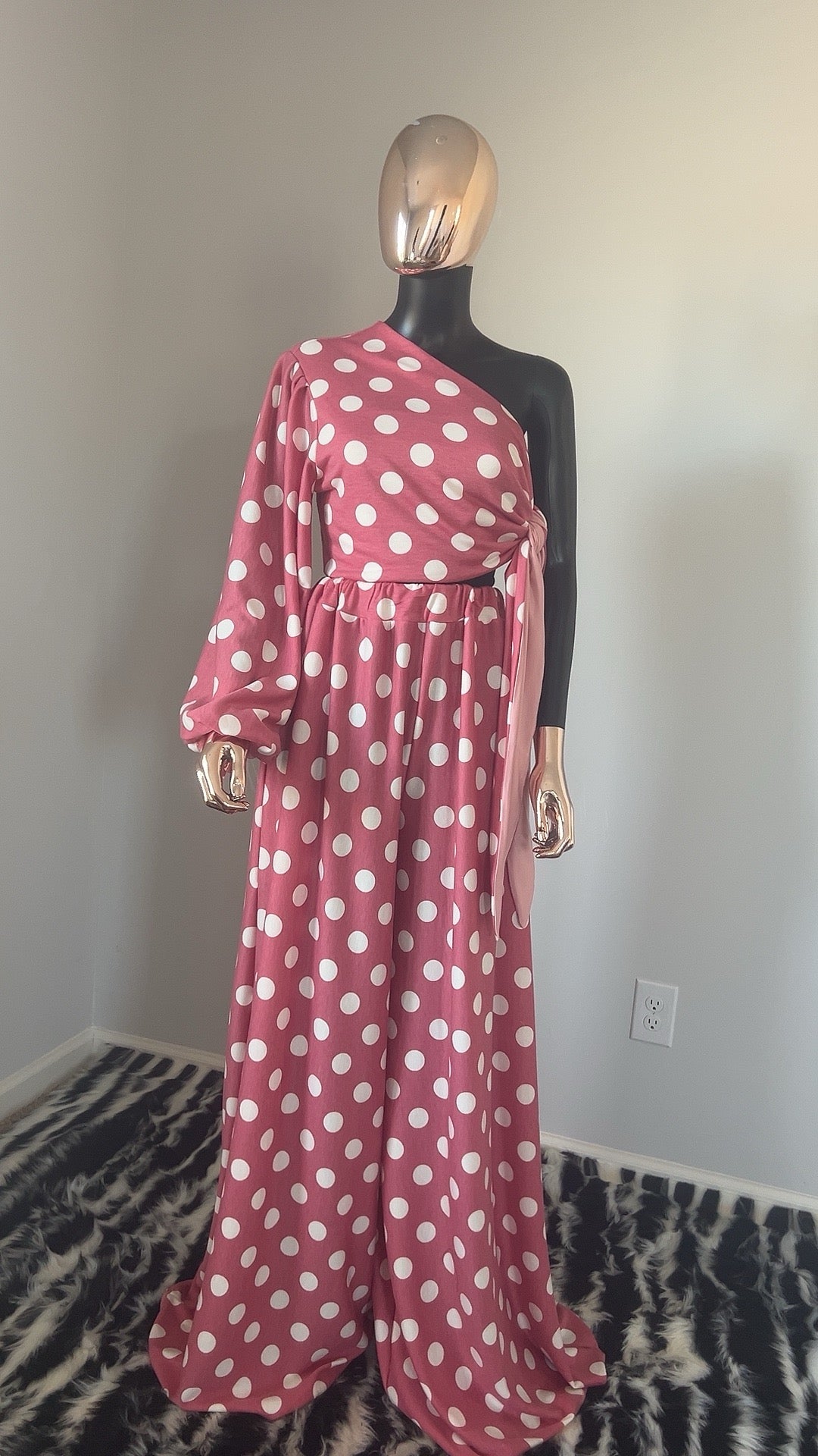 Flowy Palazzo Pant w/ One Arm Crop Top