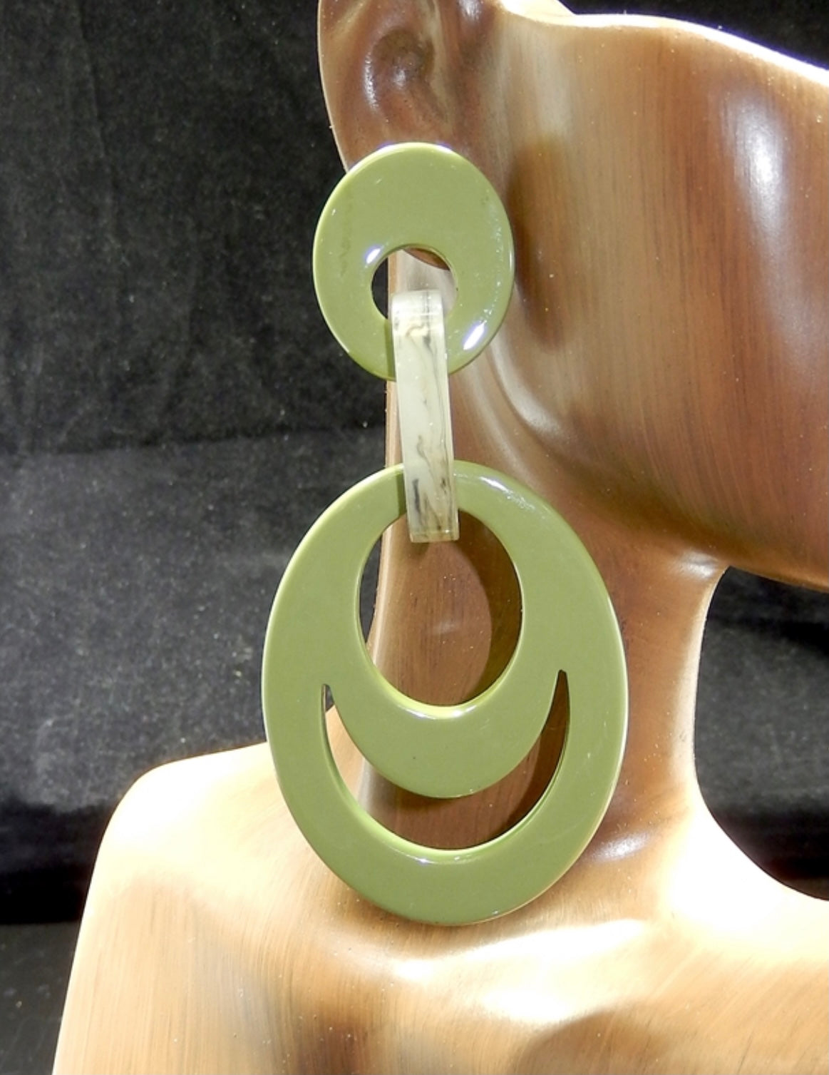 Green Acrylic Abstract Oval Dangle Earrings