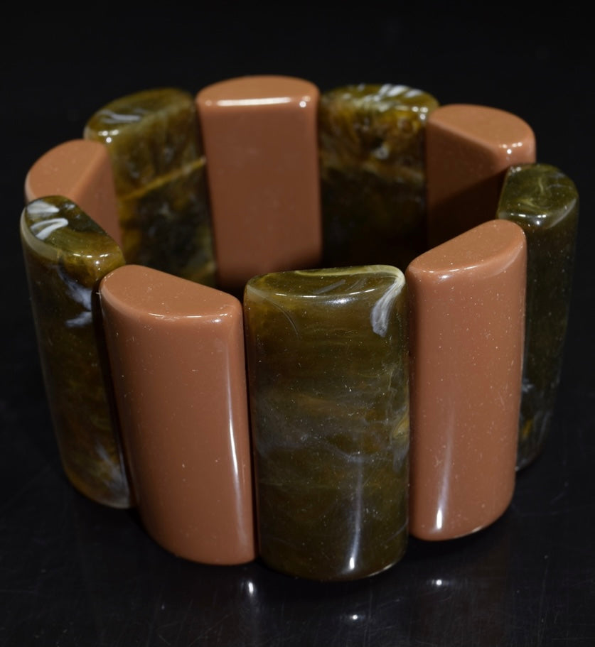 Acrylic Dark Brown/Brown Stretch Bracelet