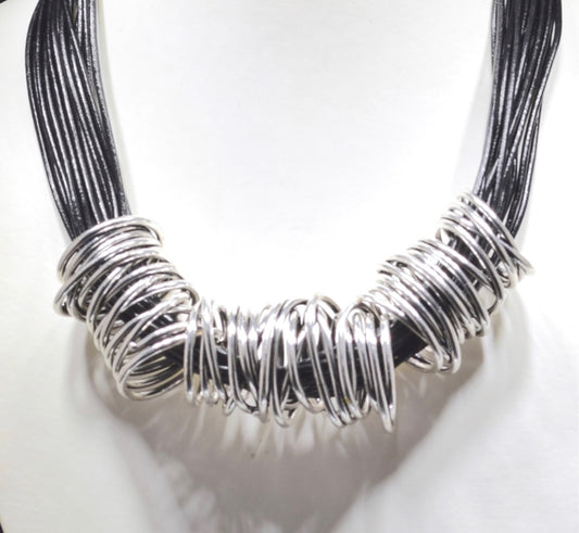 Silver Antique Wired Short Collar Necklace